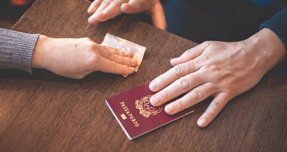 Fake passport punishment